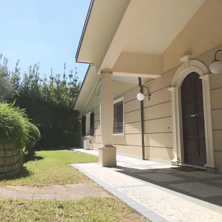 Gauss Villa Montescudo